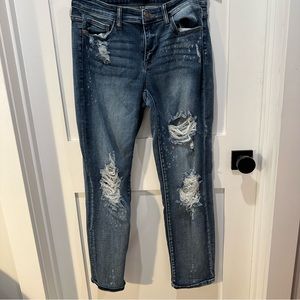Like new Judy Blue mid rise boyfriend jean. Size 9